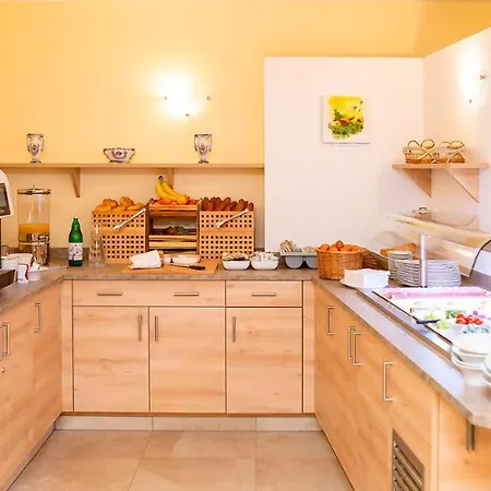 Einsiedl Gasthuis 3*