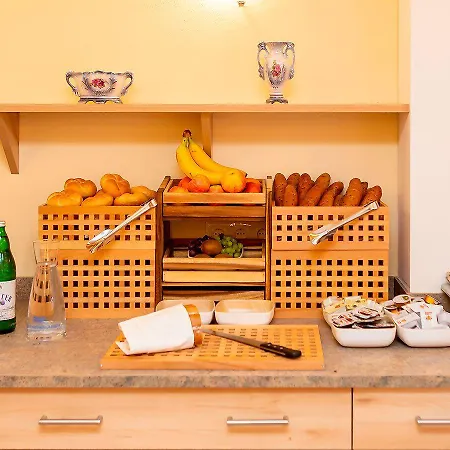 Einsiedl Gasthuis 3*