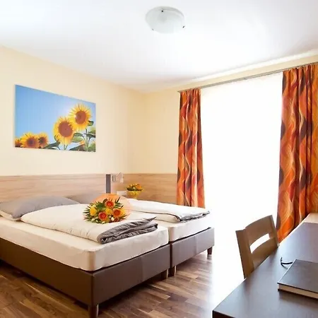 Gasthuis Einsiedl 3*